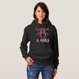 Camiseta Nunca Subestime Uma Garota Com Cinto Preto