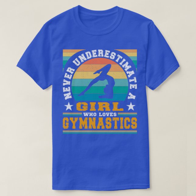 Camiseta Nunca Subestime Uma Garota Que Ama Gi De Ginástica (Frente do Design)