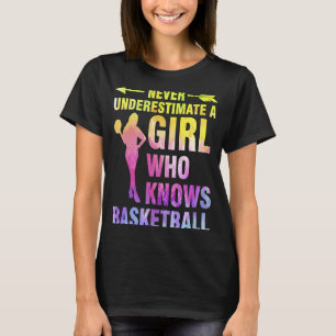 Camiseta nunca subestime uma garota que conhece basquetebol