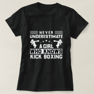 Camiseta Nunca subestime uma garota que sabe o kickboxe