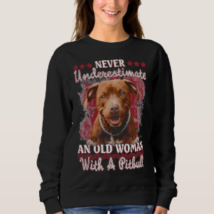 Camiseta Nunca Subestime Uma Mulher Velha Com Um Pitbull 19