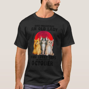 Camiseta Nunca Subestime Uma Velha Que Ama Octo De Gato