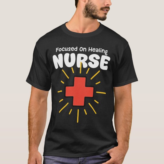 CAMISETA NURSE - FOCUSED ON HEALING (Frente)