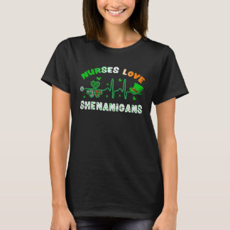 Camiseta Nurses Love Shenanigans St Patrick s Day Nursing