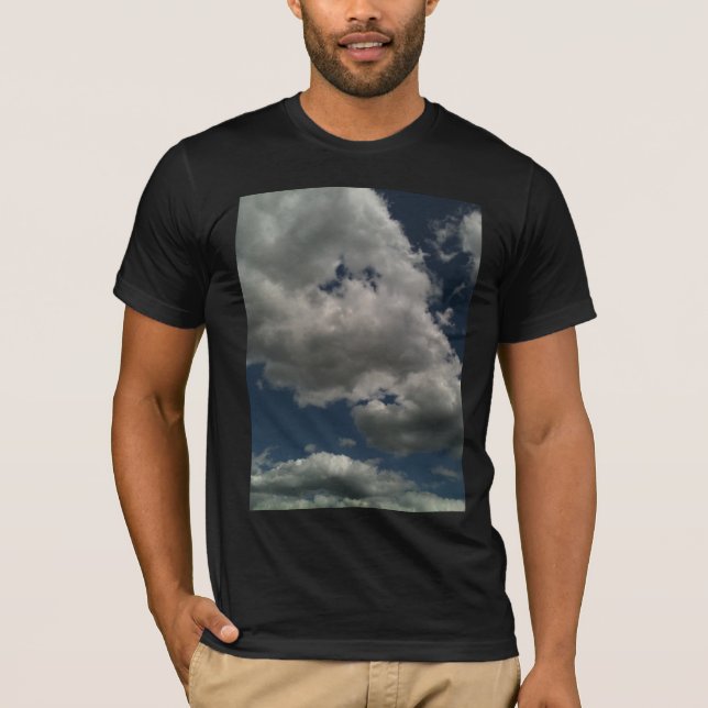 Camiseta Nuvens de baixo para cima (Frente)