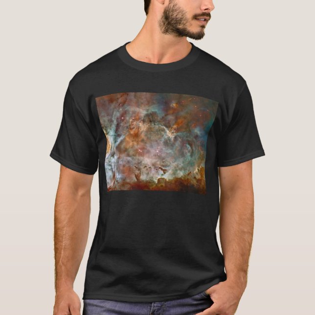 Camiseta Nuvens Escuras do Espaço Hubble da Nebulosa de Car (Frente)