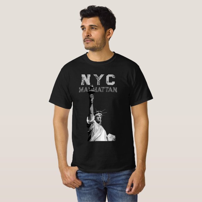 Camiseta Nyc Manhattan Liberty Statue Mens Modern (Frente Completa)