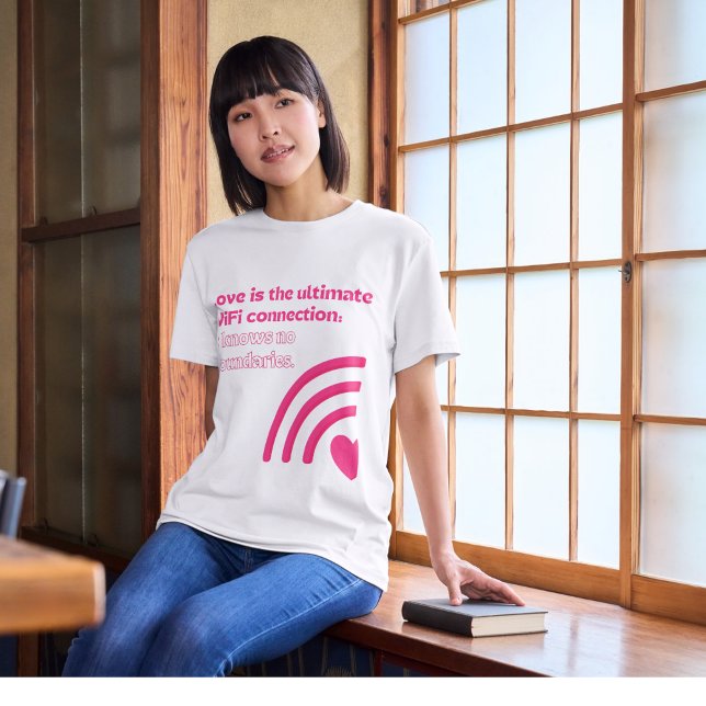 Camiseta o amor é a última conexão (valentine cute minimlist)