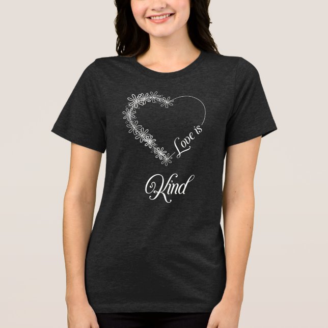 Camiseta O amor é gentil (Frente)