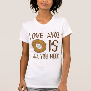 Camiseta O amor e o latto são tudo o que você precisa de um