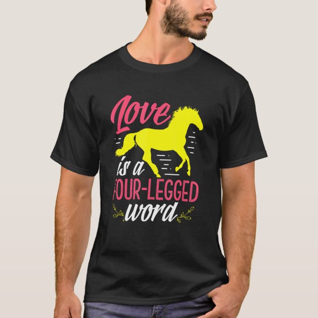 Camiseta O Amor É Uma Palavra De Quatro Pernas (Frente)