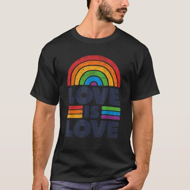 Camiseta O Amor LGBTQ É Amor Orgulho gay LGBT Ally Rainbow  (Frente)