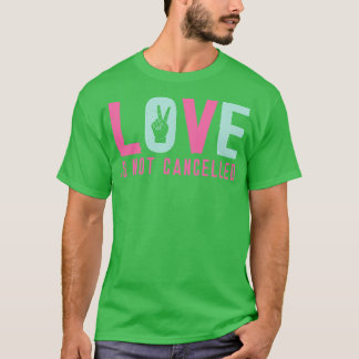 Camiseta O amor não é cancelado 4