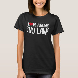 Camiseta O amor não sabe direito nem Unicórnio LGBT