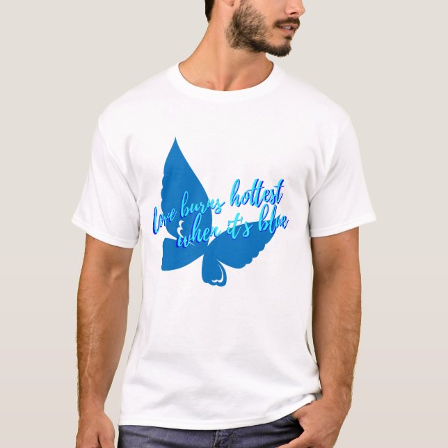Camiseta O amor queima  (Frente)