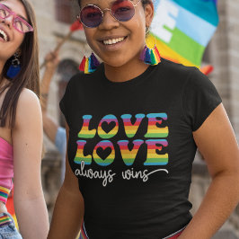 Camiseta O amor sempre ganha fontes retrô lgbtqia bandeira