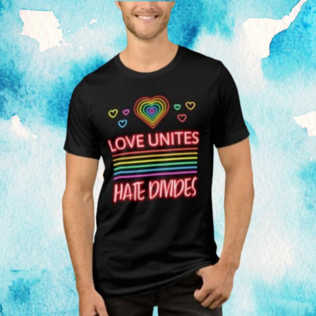 Camiseta O Amor Une, o Ódio Divide (Criador carregado)
