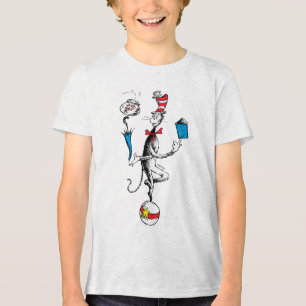 Camiseta O Ato de Equilíbrio do Gato no Chapéu