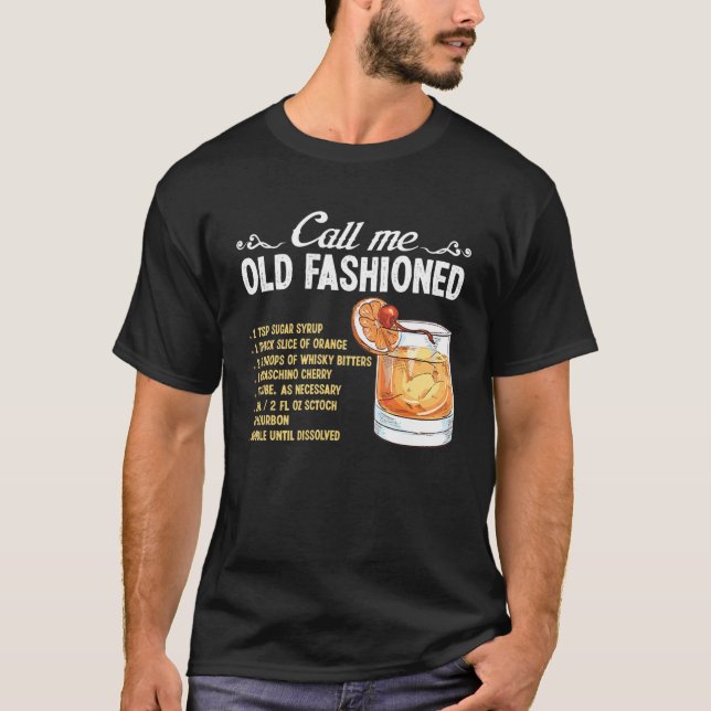 Camiseta O Barman Me Chame De Recipiente De Cocktail Antigo (Frente)