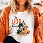 Camiseta O Boo Crew Vintage Halloween<br><div class="desc">Junte-se à diversão assustadora com esta Camisa de T-Shirt do Boo Crew Vintage Halloween. Apresentando uma adorável design de cachorros vestidos com figurinos de Halloween, esta camisa captura perfeitamente o espírito nostálgico e caprichoso do Halloween. Feito de materiais de alta qualidade para um ajustado confortável, é ideal para festas de...</div>