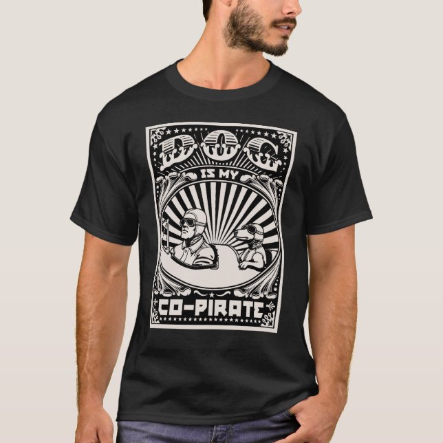 Camiseta O cão é meu Co-Pirata (Frente)