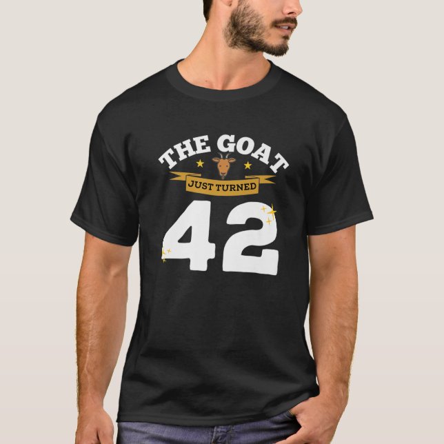 Camiseta O Capim Acabou De Virar 42 - 42º Tema De Cabra De  (Frente)