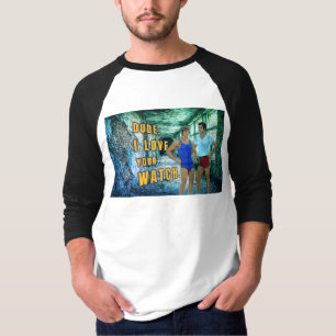 Camiseta O cara da SlipperyJoe's ama o seu relógio LGBTQIA