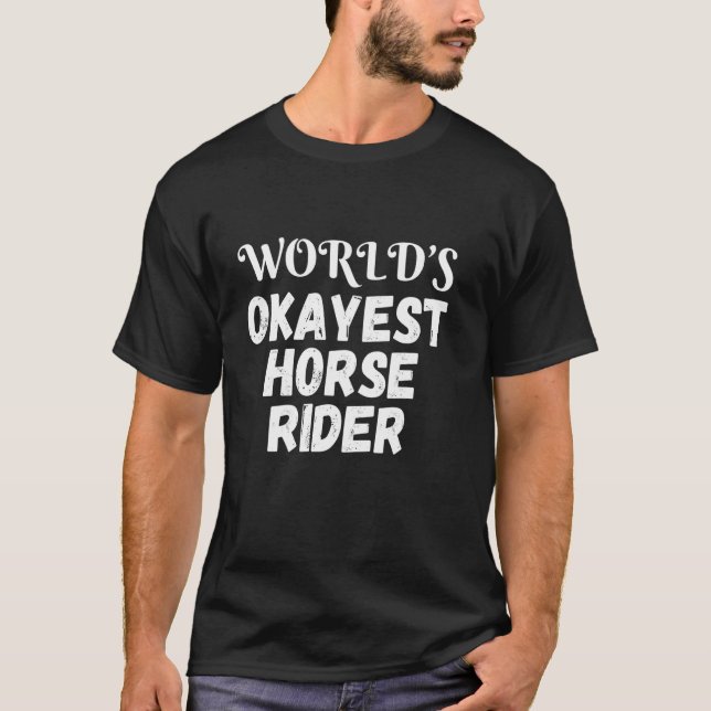 Camiseta O Cavaleiro Mais Okayest do Mundo Engraçado (Frente)