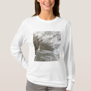Camiseta O cobrir de neve cerca BO Hai