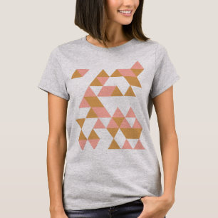 Camiseta O design geométrico do triângulo cora dentro e