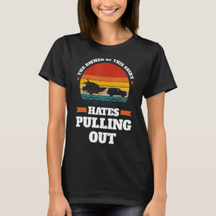 Camiseta o dono odeia puxar boates puxando o barco
