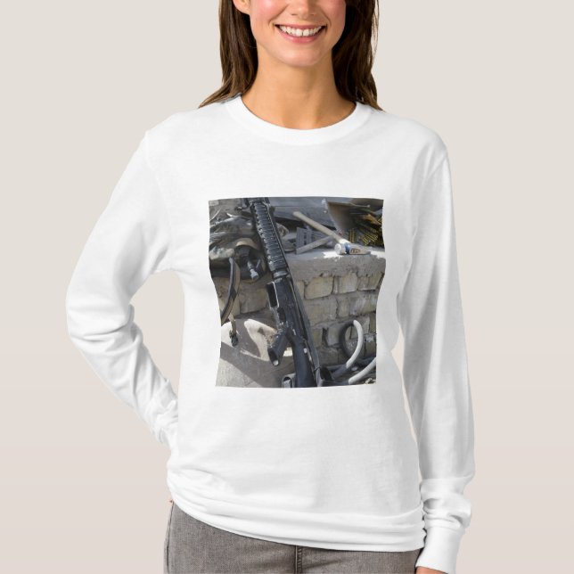 Camiseta O equipamento de um Marinho (Frente)