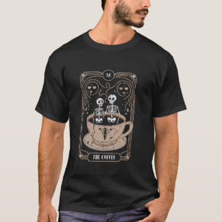 Camiseta O Esqueleto Da Xícara De Café Sobe Em Uma