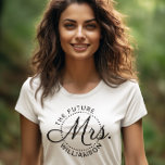 Camiseta O Futuro Casamento da Sra. Spotted Dots<br><div class="desc">A futura camisa de casamento da Sra. para a noiva ser personalizada com o sobrenome.</div>