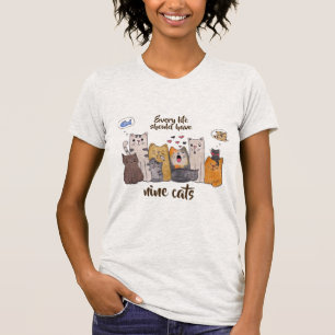 Camiseta O gato bonito Doodle cada vida deve ter nove