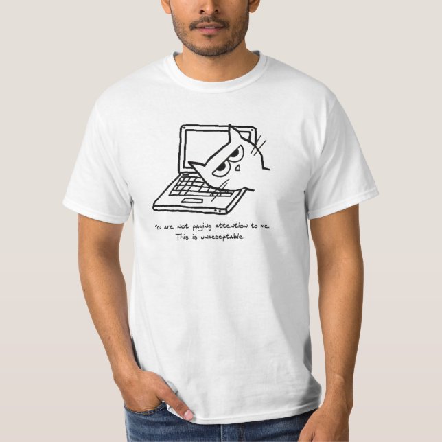 Camiseta O gato irritado exige a atenção - Tshirt engraçado (Frente)