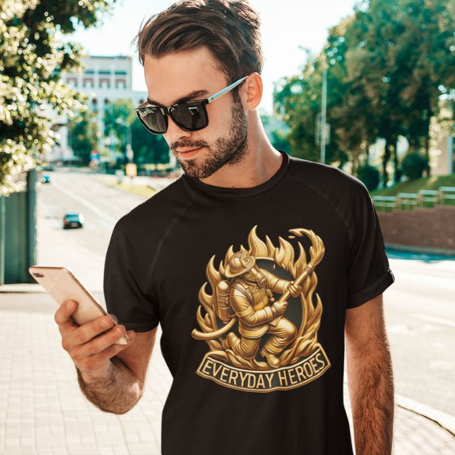 Camiseta O Heroico Bombeiro: Pronto para Combater as Chamas (Criador carregado)