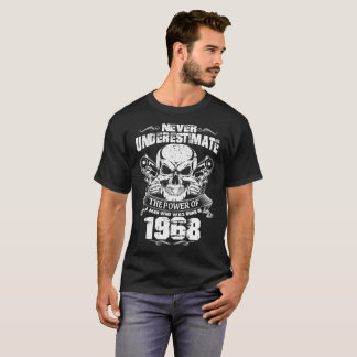 CAMISETA O HOMEM ERA NASCIDO EM 1968