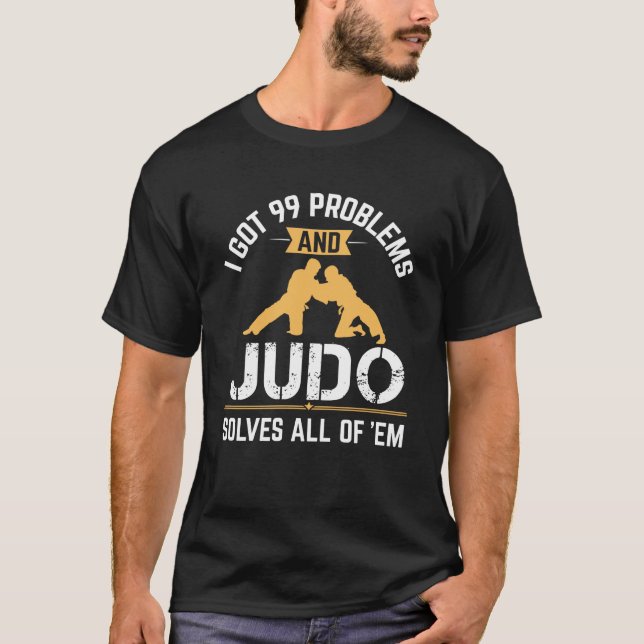 Camiseta O judo engraçado resolve todos os 99 problemas (Frente)