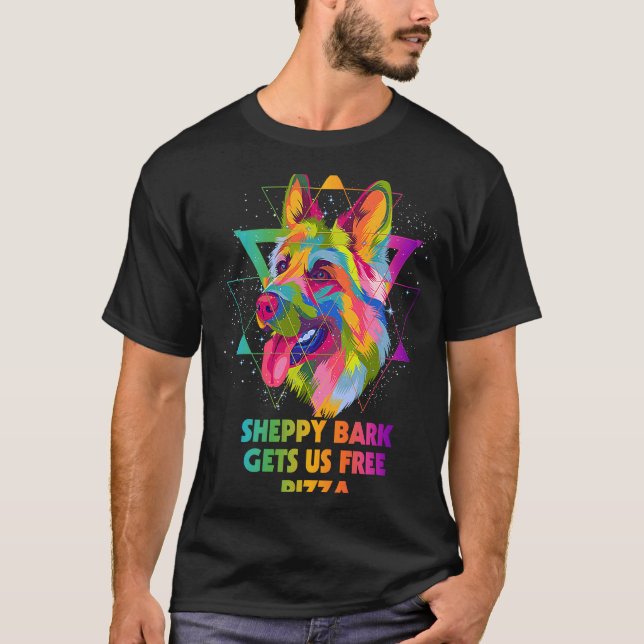 Camiseta O Latido De Sheppy Nos Traz Um Chiclete De German  (Frente)