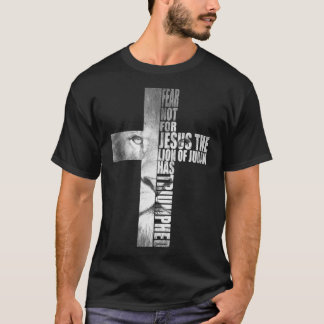 Camiseta O Leão De Judah Triunfou Não Por Jesus