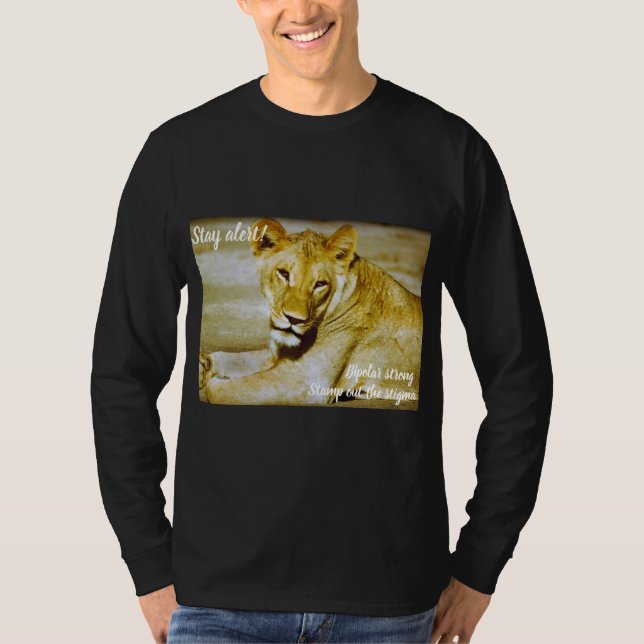 Camiseta o leão observando de perto (Frente)