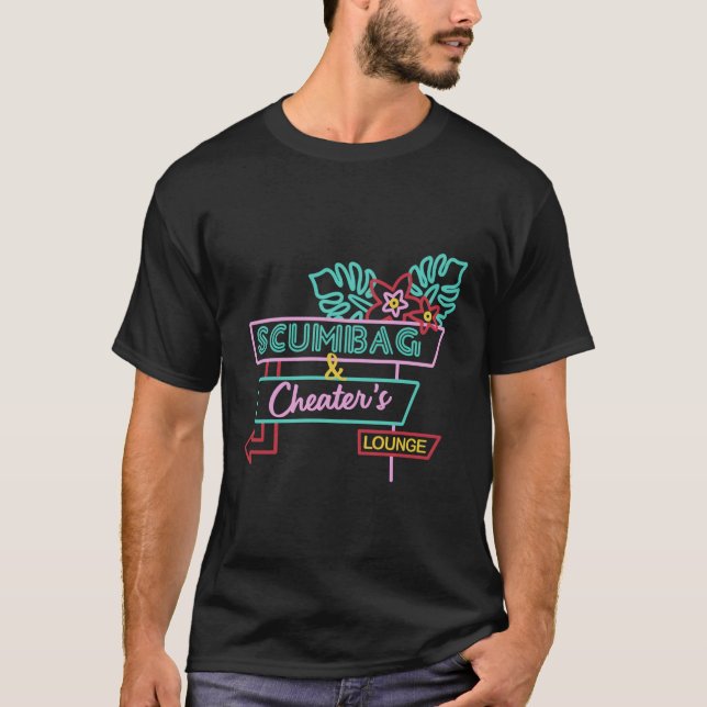 Camiseta O Maciço E O Maluco Do Cheater (Frente)
