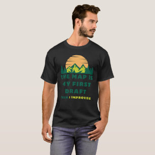 Camiseta O Mapa é o meu primeiro rascunho, então eu improvi