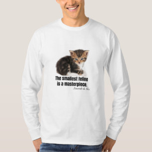 Camiseta O menor felino é uma obra-prima.