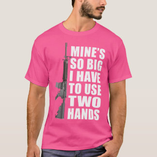 Camiseta O Meu É Tão Grande Que Eu Usei Duas Mãos Engraçada