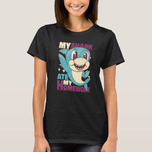 Camiseta O meu tubarão comeu o meu trabalho de casa para es