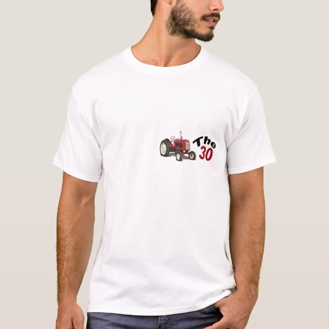 Camiseta O modelo 30 (Frente)