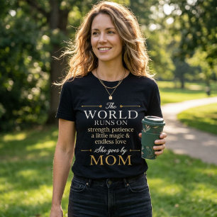 Camiseta O Mundo Funciona Com Amor Ela Se Chama Mamãe