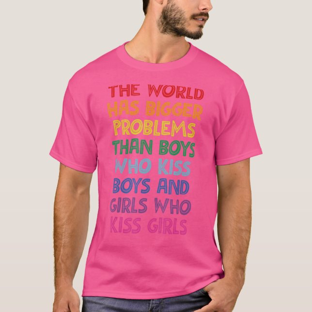 Camiseta O mundo tem maiores problemas com a Gay da comunid (Frente)